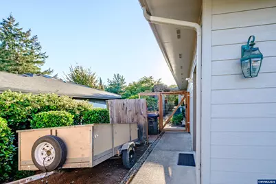 2548 NW Maser Dr, Corvallis, OR 97330 - Photo 47