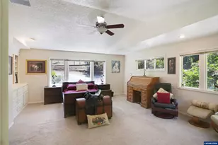 6135 Skyline Rd S, Salem, OR 97306 - Photo 13