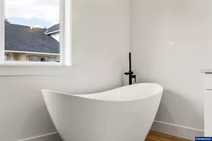 1271 Brown St, Woodburn, OR 97071 - Photo 33