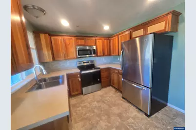 1064 Turtledove Lp, Lebanon, OR 97355 - Photo 5