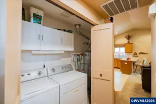 3802 Somerset Dr NE, Albany, OR 97322 - Photo 17