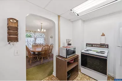 1285 E Ellendale Av, Dallas, OR 97338 - Photo 13