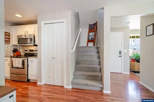 647 NE Autumn Ridge Dr, McMinnville, OR 97128 - Photo 19