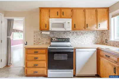 4925 NE 49th St, Neotsu, OR 97364 - Photo 5