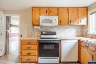 4925 NE 49th St, Neotsu, OR 97364 - Photo 5