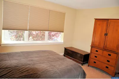 3066 Elliot St NW, Salem, OR 97304 - Photo 9