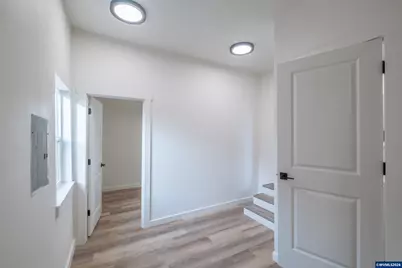 2194 Vaughn Av NE, Salem, OR 97301 - Photo 9
