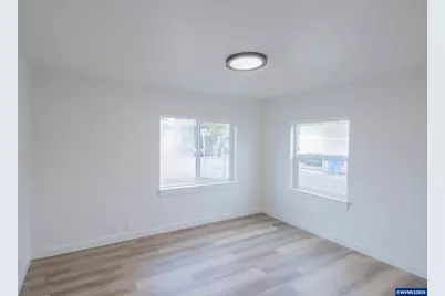 2194 Vaughn Av NE, Salem, OR 97301 - Photo 17