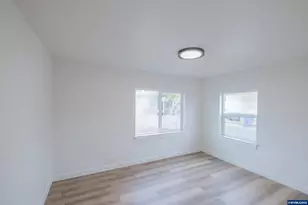 2194 Vaughn Ave NE, Salem, OR 97301 - Photo 17