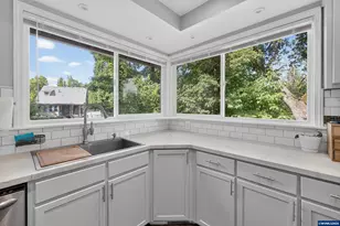 196 23rd St SE, Salem, OR 97301 - Photo 9