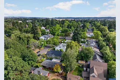 196 23rd St SE, Salem, OR 97301 - Photo 33