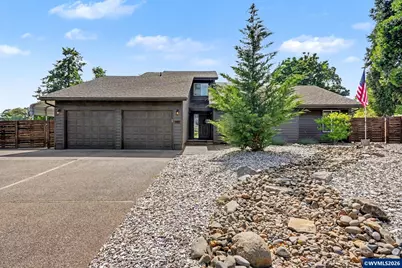 461 SE Walnut Av, Dallas, OR 97338 - Photo 1
