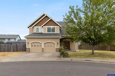 886 N 7th St, Harrisburg, OR 97446 - Photo 1
