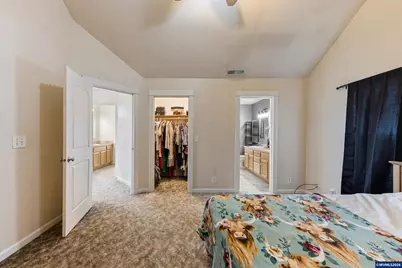 886 N 7th St, Harrisburg, OR 97446 - Photo 23