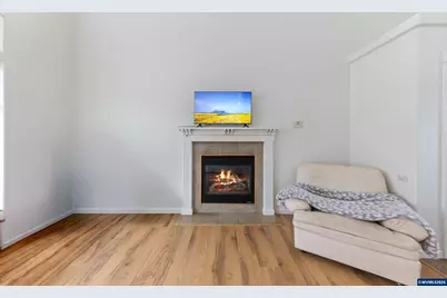 886 N 7th St, Harrisburg, OR 97446 - Photo 7