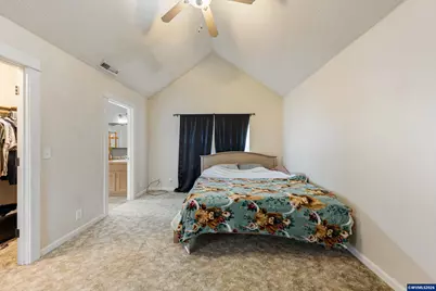 886 N 7th St, Harrisburg, OR 97446 - Photo 21