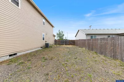 886 N 7th St, Harrisburg, OR 97446 - Photo 43