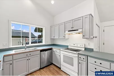 2295 Ironwood St, Sweet Home, OR 97386 - Photo 5
