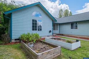 2295 Ironwood St, Sweet Home, OR 97386 - Photo 47