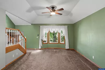 496 SE Walnut Cir, Dallas, OR 97338 - Photo 9