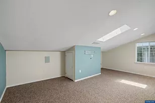 496 SE Walnut Cir, Dallas, OR 97338 - Photo 39