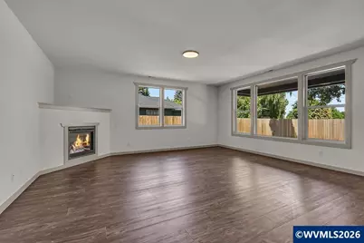 1025 Church St, Woodburn, OR 97071 - Photo 17