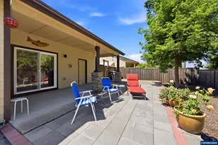 628 NW Hillcrest Dr, Dallas, OR 97338 - Photo 31