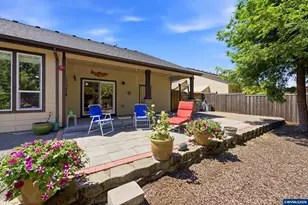 628 NW Hillcrest Dr, Dallas, OR 97338 - Photo 29