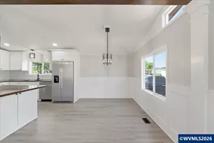 5422 Portland Rd NE, Salem, OR 97305 - Photo 13