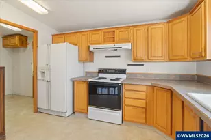 2410 Lancaster Dr SE, Salem, OR 97317 - Photo 17
