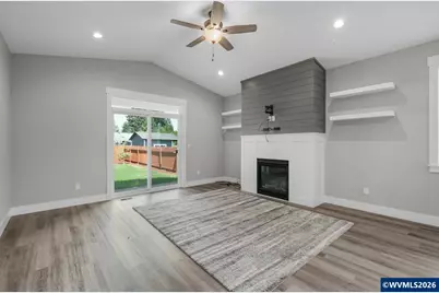 1105 Hardcastle Av, Woodburn, OR 97071 - Photo 3