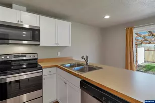 4615 Buffalo Ct SE, Salem, OR 97317 - Photo 13