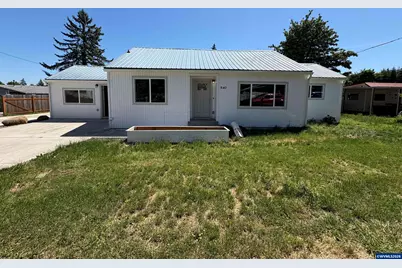 840 SW Cherry St, Willamina, OR 97396 - Photo 1