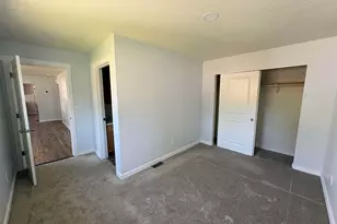 840 SW Cherry St, Willamina, OR 97396 - Photo 7