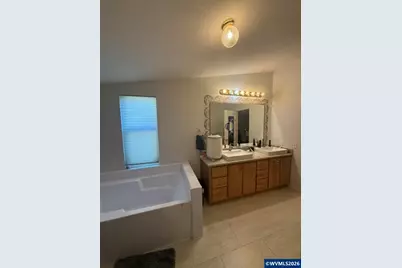 302 SE Needham St, Dallas, OR 97338 - Photo 19