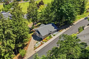 151 Rockridge Lp, Eugene, OR 97405 - Photo 29