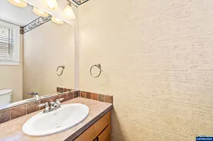 1703 Webb Lake Dr, Silverton, OR 97381 - Photo 29