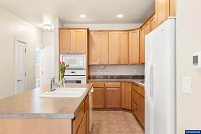 1703 Webb Lake Dr, Silverton, OR 97381 - Photo 19
