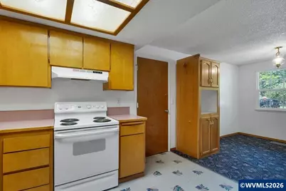 760 N 5th St, Aumsville, OR 97325 - Photo 7