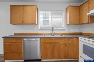 6946 Ridgetop (-6948) Dr NE, Keizer, OR 97303 - Photo 13