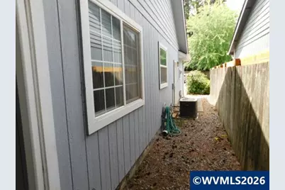 5914 Mooseberry St SE, Salem, OR 97306 - Photo 9