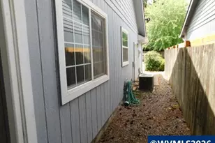 5914 Mooseberry St SE, Salem, OR 97306 - Photo 9