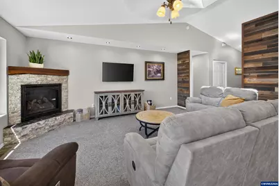 2648 Robinhood Ln NW, Albany, OR 97321 - Photo 5