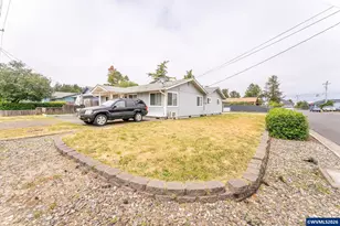 2025 Pine St, Florence, OR 97439 - Photo 25