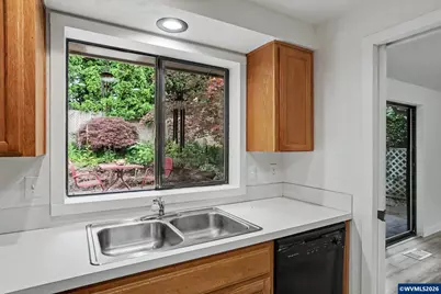 675 Fairview Av SE, Salem, OR 97302 - Photo 11