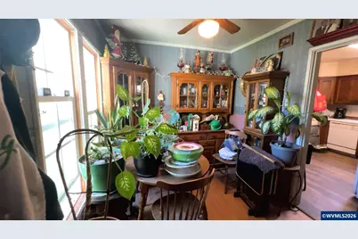 981 15th St NE, Salem, OR 97301 - Photo 7