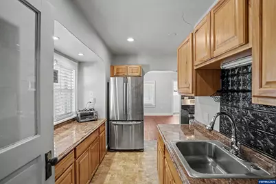 2155 Mill St SE, Salem, OR 97301 - Photo 21