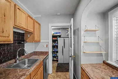 2155 Mill St SE, Salem, OR 97301 - Photo 15