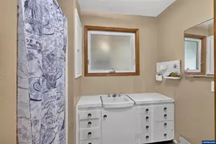 288 SW Mill St, Dallas, OR 97338 - Photo 39