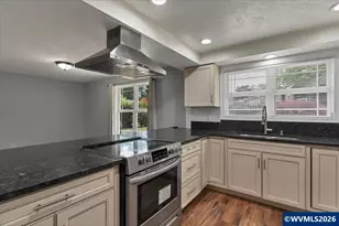 2095 Popcorn Ct NW, Salem, OR 97304 - Photo 11